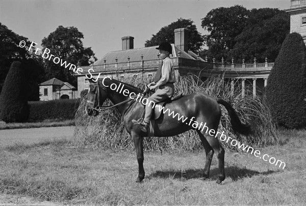 AT CASTLETOWN CHILDREN RIDING HON PATRICK CAREW